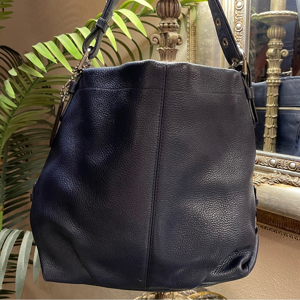 Coach - Navy Pebble Leather Hobo Bag - EUC